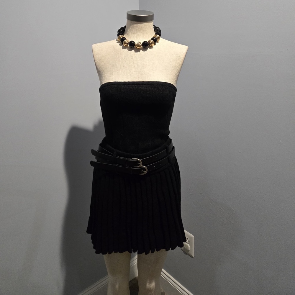 Elegant Black Strapless Dress